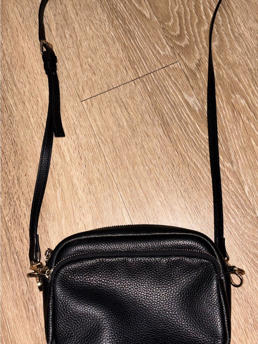 Pom Pom London Original Crossbody Bag Black Pebbled Leather Gold metal bag c27